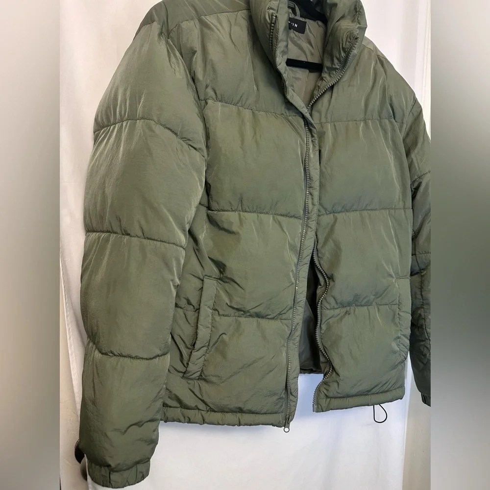PacSun Olive Green Puffer Jacket Size Small Lightweight Quilted Zip Front Coat - Picture 4 of 9